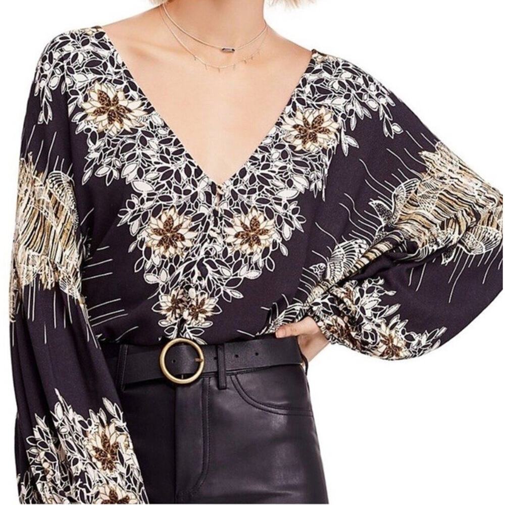 EUC FREE PEOPLE Birds of a Feather Balloon Sleeve Printed Blouse Top Size M